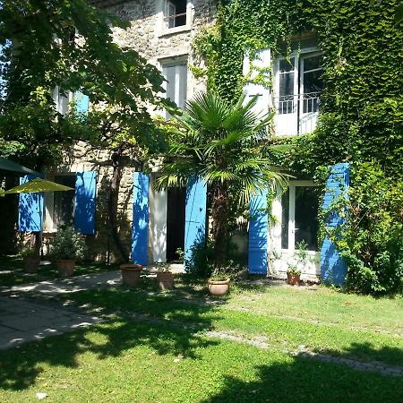 Le Mas Des Platanes Entraigues-sur-la-Sorgue Екстер'єр фото