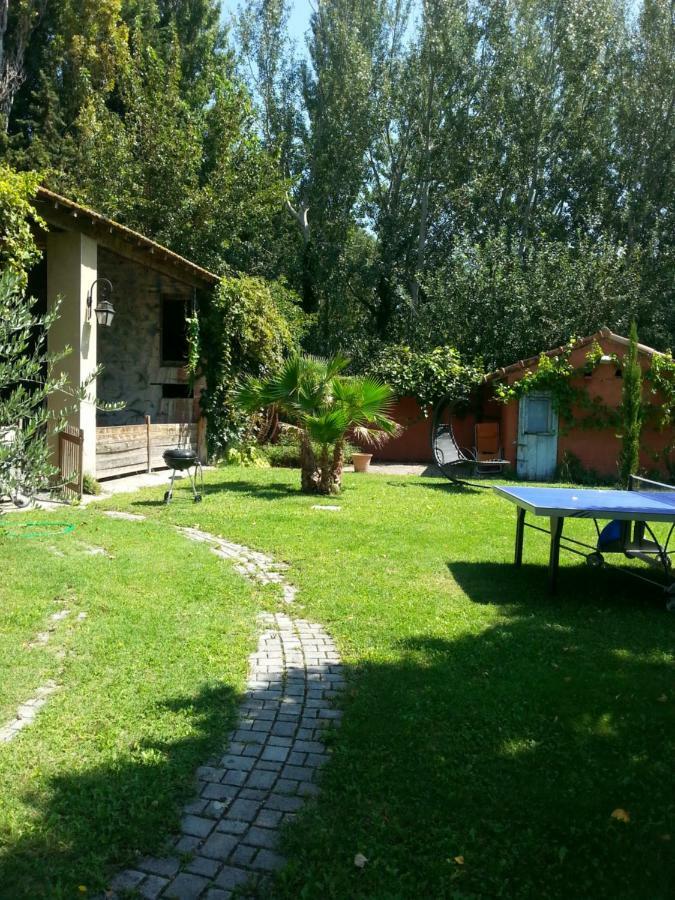 Le Mas Des Platanes Entraigues-sur-la-Sorgue Екстер'єр фото