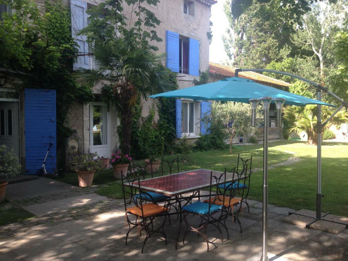 Le Mas Des Platanes Entraigues-sur-la-Sorgue Екстер'єр фото